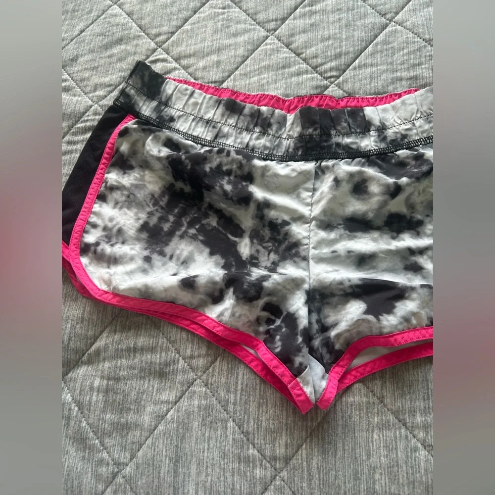 Aeropostale Athletic Black and White Tie Dye Shorts - Picture 3 of 10